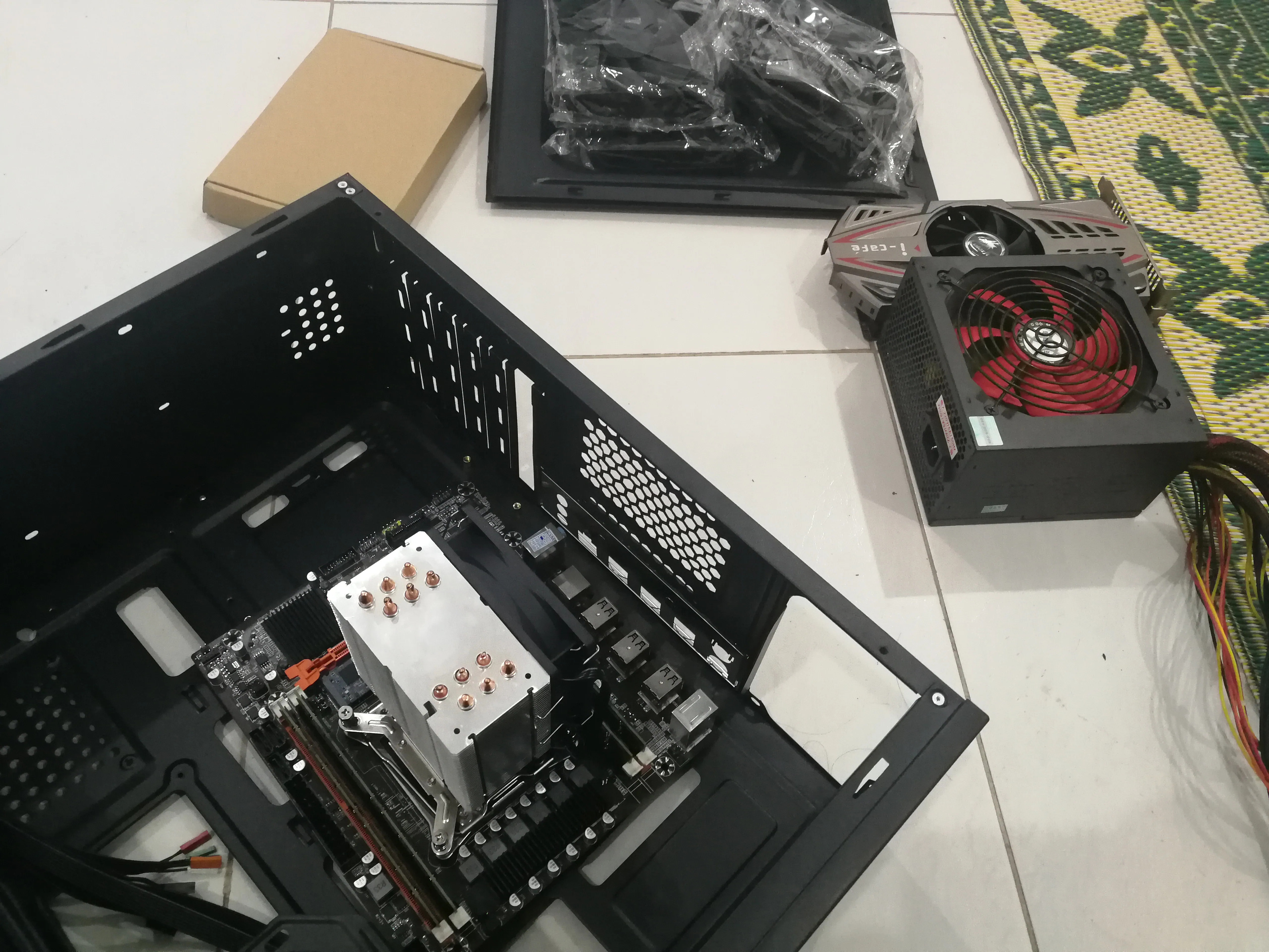 显卡和电源拆下调整插针