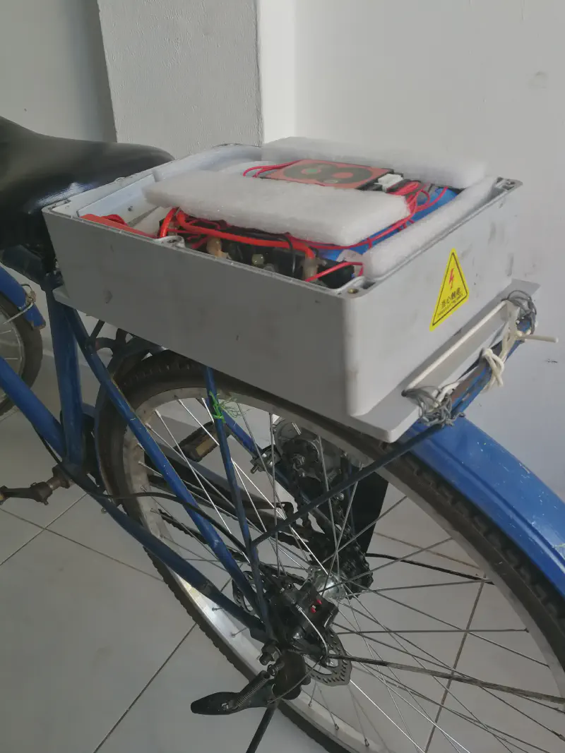 Featured image of post 把自行车26大杠爆改MY1016Z2电动机和磷酸铁锂电池变成电动自行车
