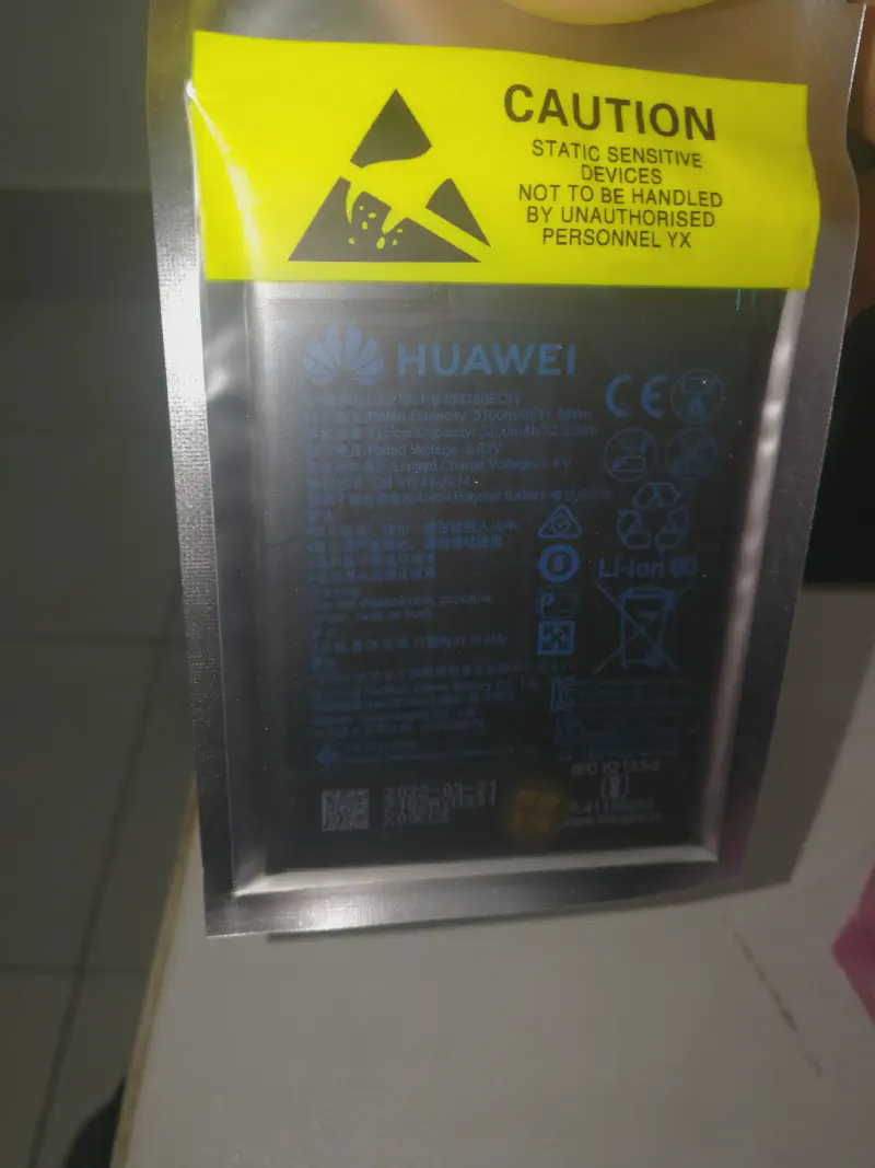 Featured image of post 一组华为P10的电池照片